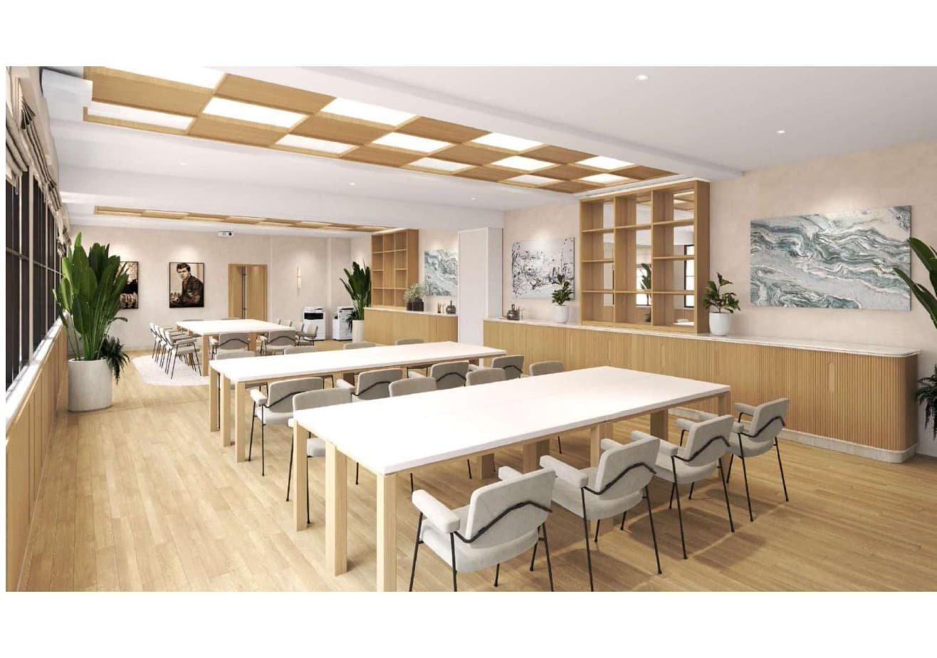 Une salle de séminaire du 16 Anjou en configuration classe